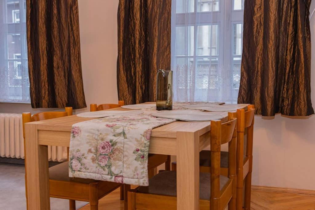 Apartament Brama Chlebnicka Gdansk Exterior photo